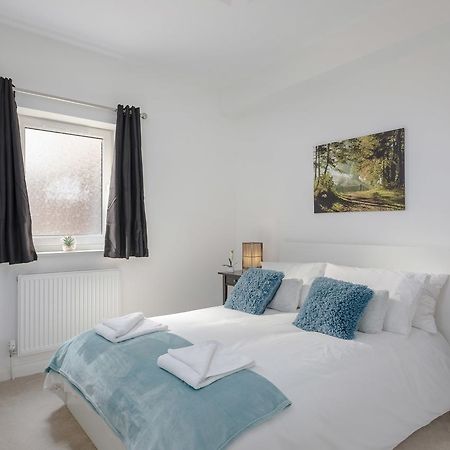 1 Bed Apt Sleeps 4 Luton  Exterior foto