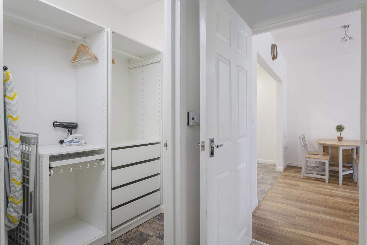 1 Bed Apt Sleeps 4 Luton  Exterior foto